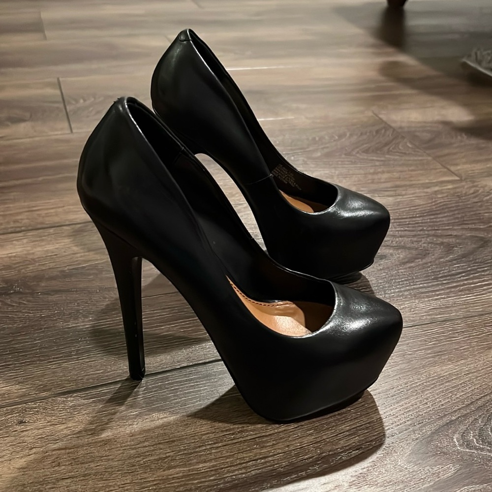 Steve Madden platform heels